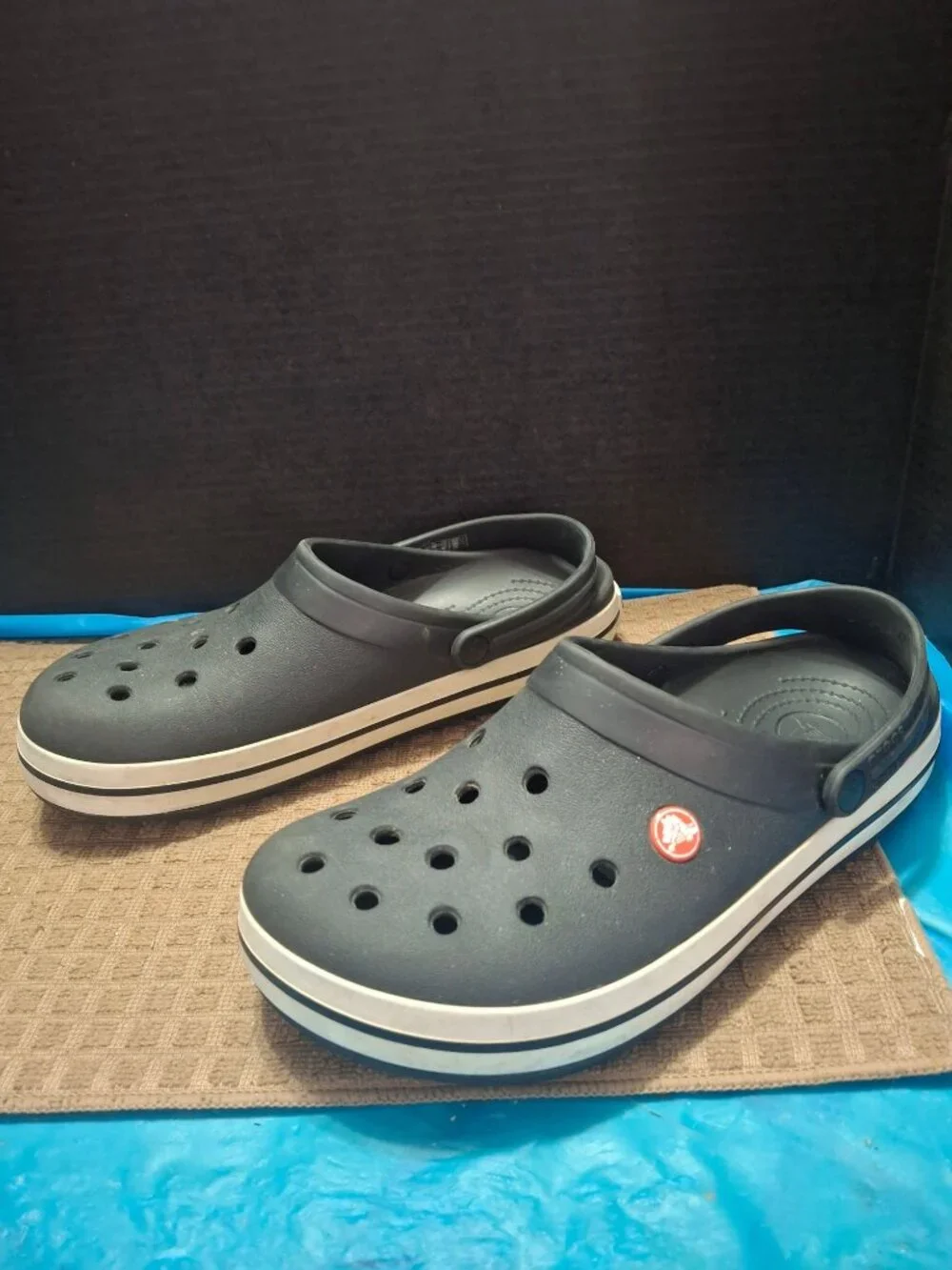 Unisex Classic Navy Crocs Clogs With Slip-On Design Size M9/W11 Breathable*SH1